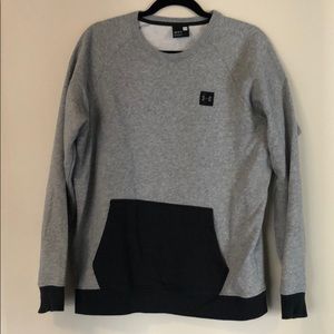 UA Men’s Crew Neck Sweatshirt. Sz L